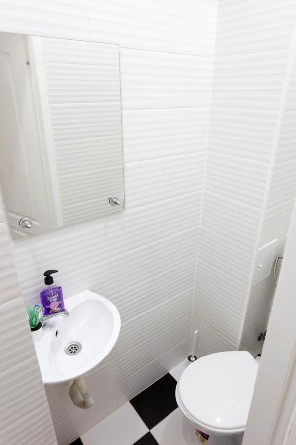 Rico'S 3 Bedroom City Center Apartment 부쿠레슈티 외부 사진
