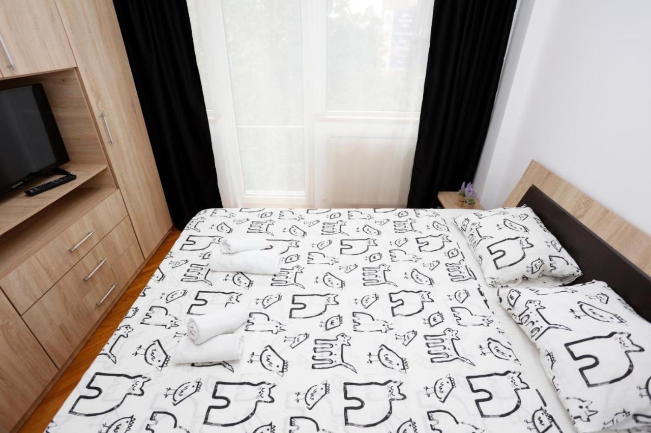 Rico'S 3 Bedroom City Center Apartment 부쿠레슈티 외부 사진